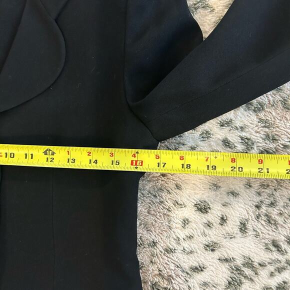 Zelda Fitted Black Jacket, Curved Lapel, Retro 40s/50s Vibe - Picture 6 of 10